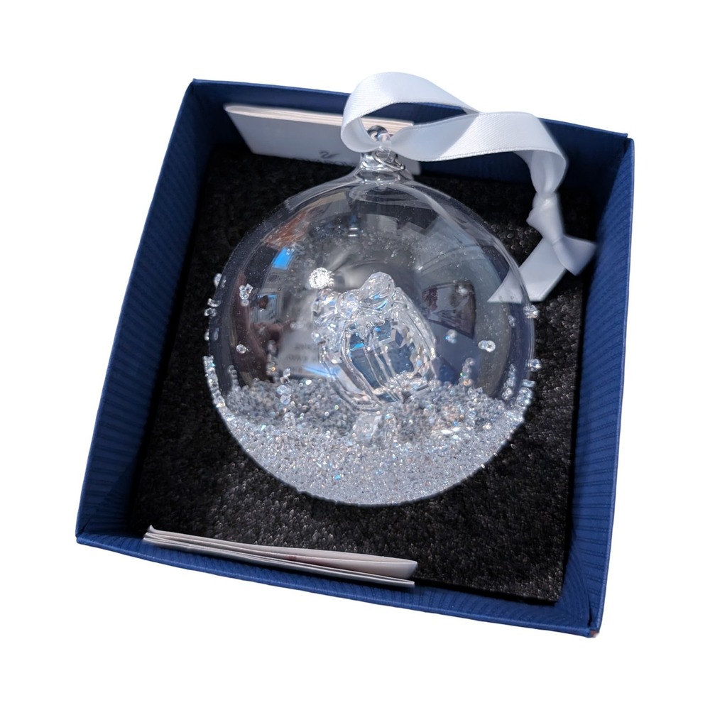 Swarovski Crystal Annual Ball Ornament 2016 Present Christmas 5221221
